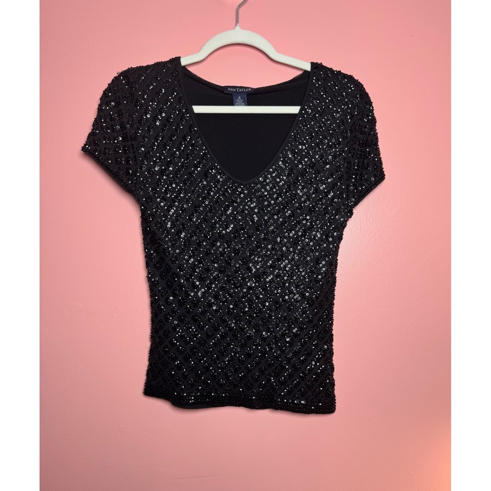 Ann Taylor Sequin Silk Top Women Size S Black V-Neck Short Sleeve Beaded‎